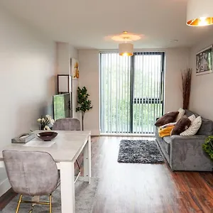 Peaceful 2br Hideout With Instant Self Check-in At Kelham Island Retreat Apartment